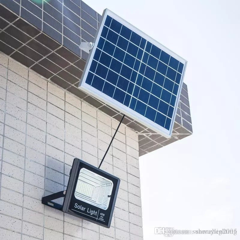 Foco Solar Led Blaco 100w Con Control Remoto Exteriores Negro Blanco Frío